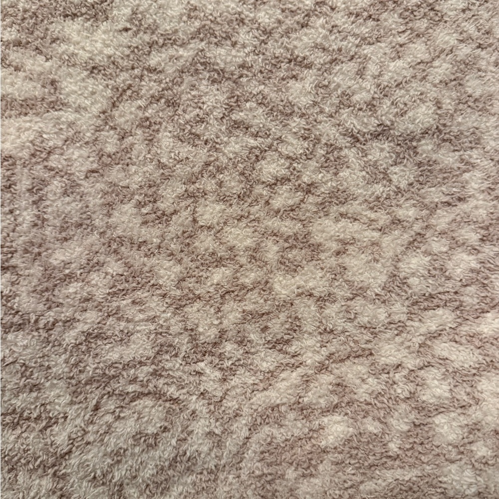Barefoot Dreams CozyChic Wilderness Blanket in Cream/Stone - Picture 4 of 5